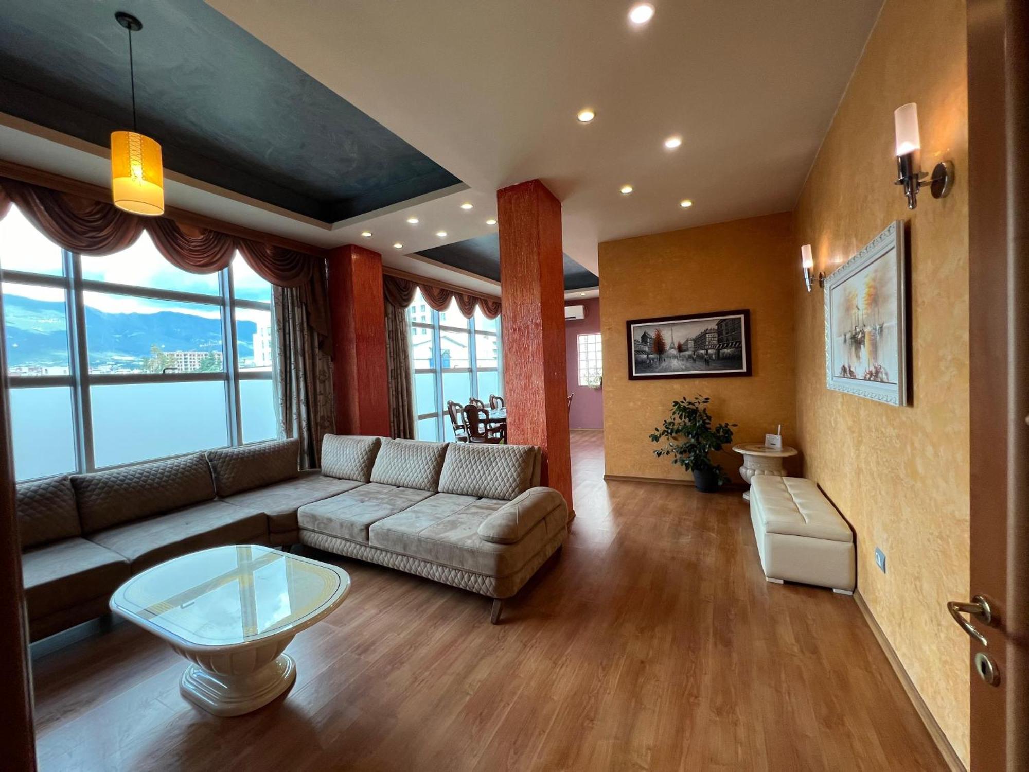 Apartment 189 Tiranë Luaran gambar